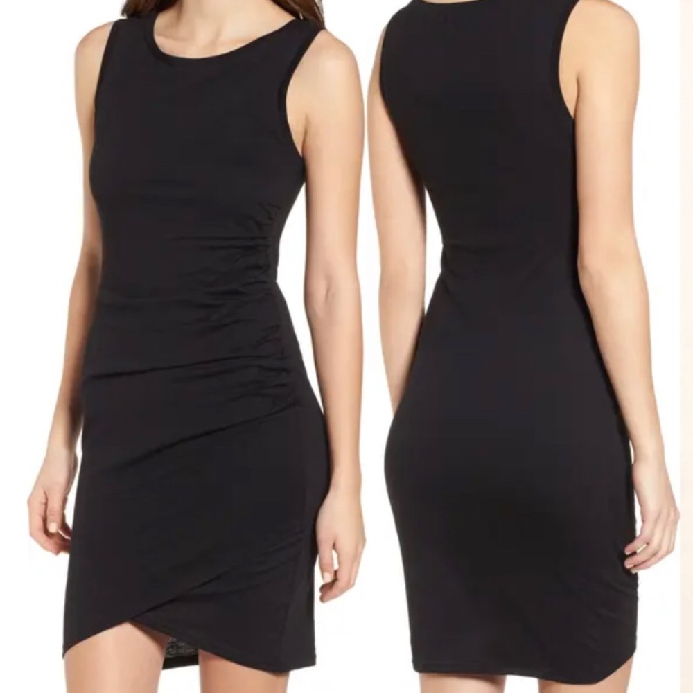 Black body-con dress with ruching